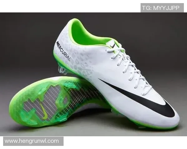 卡卡同款足球鞋:打造专属于你的传奇球场之旅 卡卡同款足球鞋:打造专属于你的传奇球场之旅